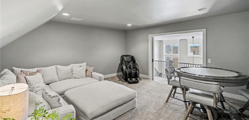 3413 NE 102nd Terrace, Kansas City, MO 64155