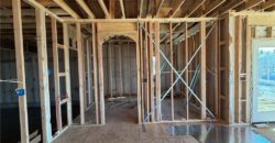 13895 NW 70th Street, Parkville, MO 64152