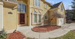 6119 S National Drive, Parkville, MO 64152