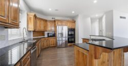 6119 S National Drive, Parkville, MO 64152
