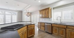 6119 S National Drive, Parkville, MO 64152