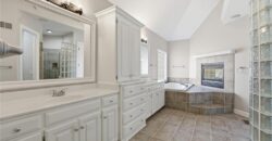 6119 S National Drive, Parkville, MO 64152