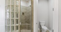 6119 S National Drive, Parkville, MO 64152