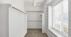 6119 S National Drive, Parkville, MO 64152