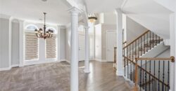 6119 S National Drive, Parkville, MO 64152
