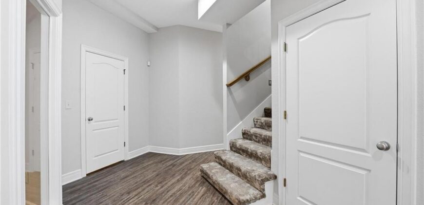 6119 S National Drive, Parkville, MO 64152
