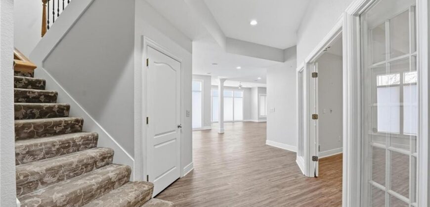 6119 S National Drive, Parkville, MO 64152