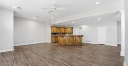 6119 S National Drive, Parkville, MO 64152