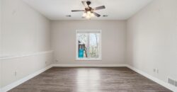 6119 S National Drive, Parkville, MO 64152