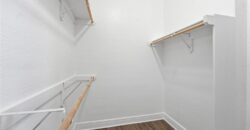6119 S National Drive, Parkville, MO 64152