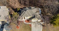 6119 S National Drive, Parkville, MO 64152