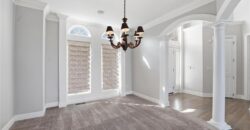 6119 S National Drive, Parkville, MO 64152