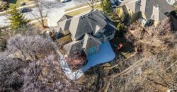 6119 S National Drive, Parkville, MO 64152