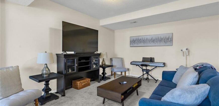 10916 N OXFORD Avenue, Kansas City, MO 64157