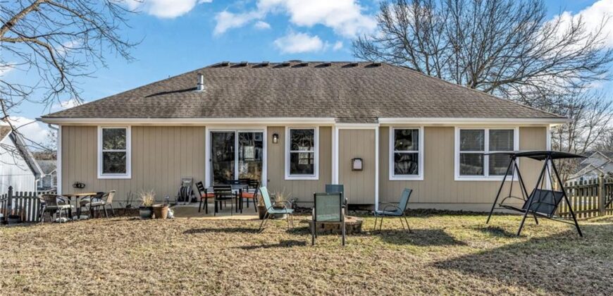 10916 N OXFORD Avenue, Kansas City, MO 64157