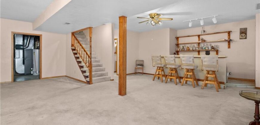 4201 NW 64th Place, Kansas City, MO 64151