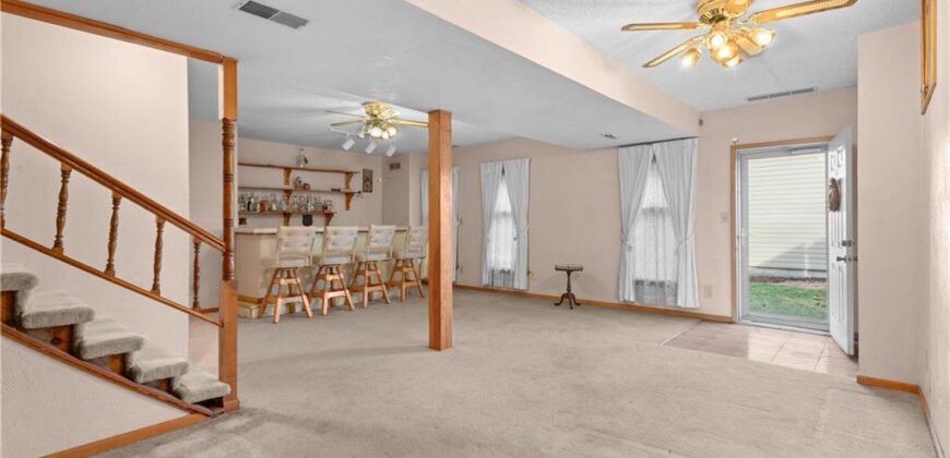 4201 NW 64th Place, Kansas City, MO 64151