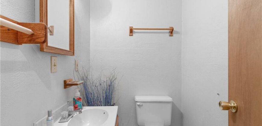 4201 NW 64th Place, Kansas City, MO 64151