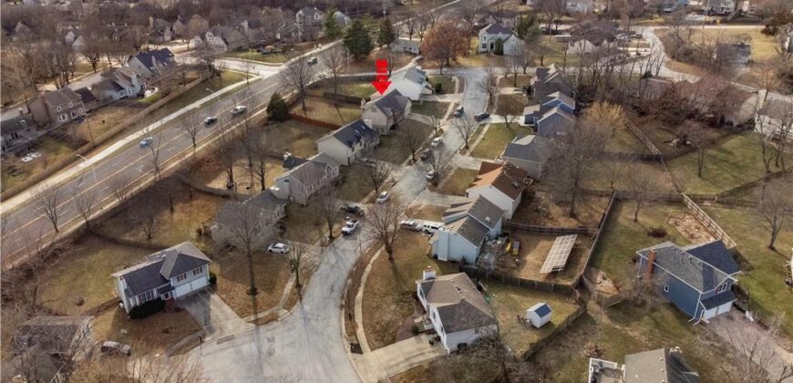 4201 NW 64th Place, Kansas City, MO 64151