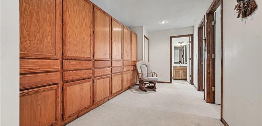 421 Fletcher Drive, Smithville, MO 64089