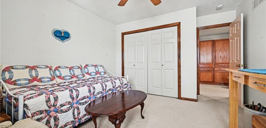 421 Fletcher Drive, Smithville, MO 64089