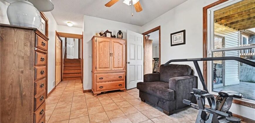 421 Fletcher Drive, Smithville, MO 64089