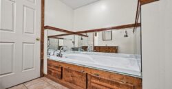 421 Fletcher Drive, Smithville, MO 64089