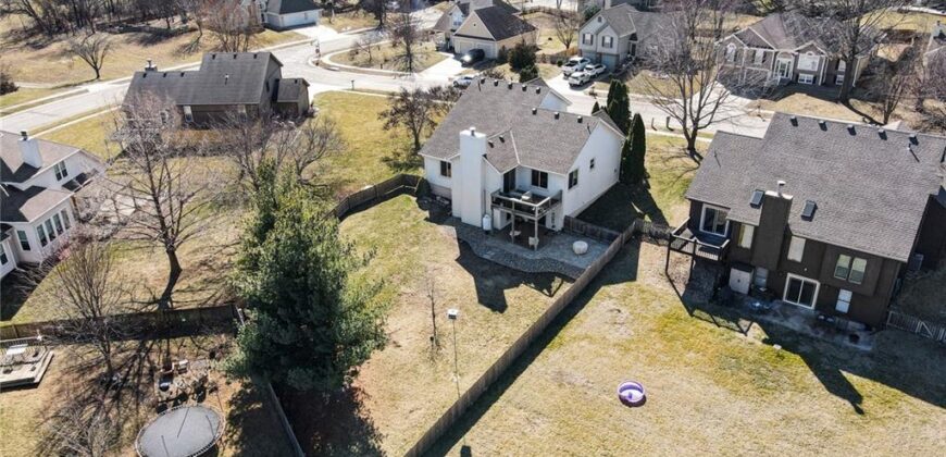 421 Fletcher Drive, Smithville, MO 64089