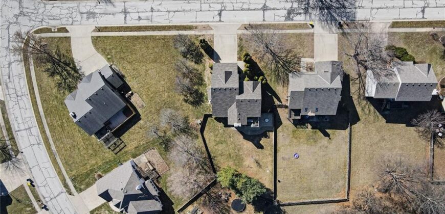 421 Fletcher Drive, Smithville, MO 64089