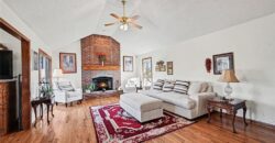 421 Fletcher Drive, Smithville, MO 64089