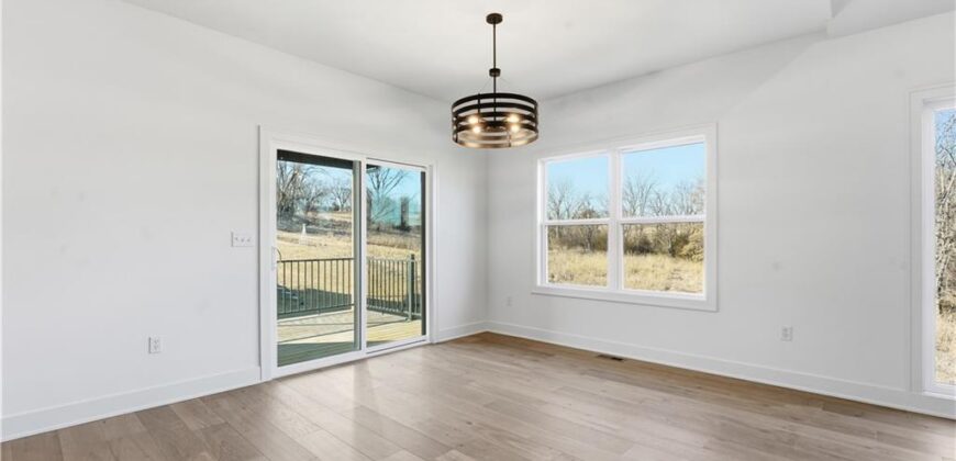 502 7th Street, Smithville, MO 64089