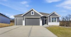 502 7th Street, Smithville, MO 64089