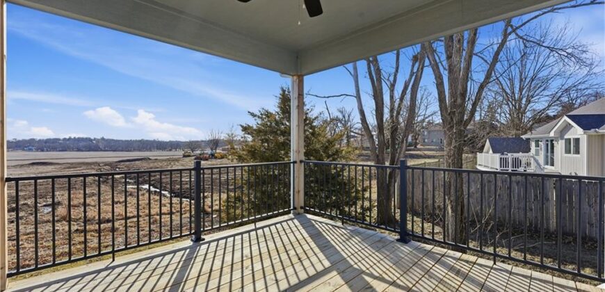 407 Sixth Street, Smithville, MO 64089