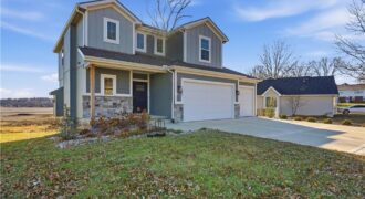 407 Sixth Street, Smithville, MO 64089