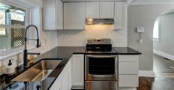 4859 NW Waukomis Drive, Northmoor, MO 64151