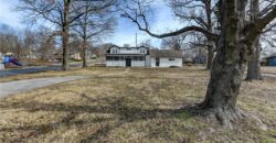 4859 NW Waukomis Drive, Northmoor, MO 64151