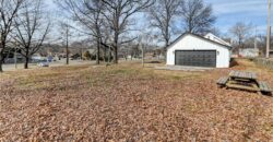 4859 NW Waukomis Drive, Northmoor, MO 64151