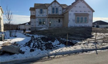 8415 NW 90th Street, Kansas City, MO 64153
