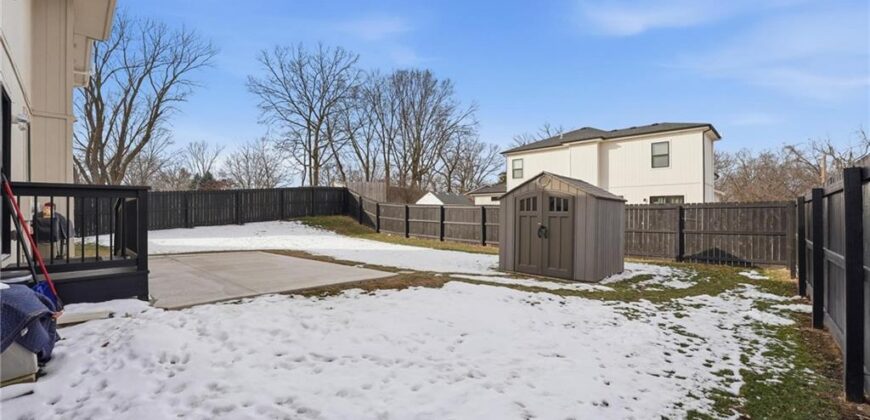 9702 NW 75th Street, Weatherby Lake, MO 64152