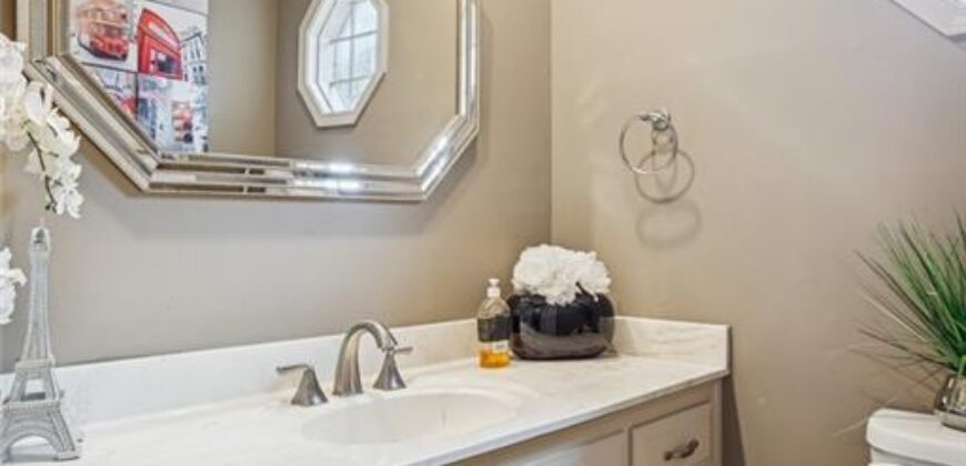 132 The Woodlands Drive, Gladstone, MO 64119