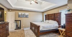 132 The Woodlands Drive, Gladstone, MO 64119