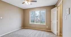 132 The Woodlands Drive, Gladstone, MO 64119