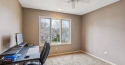 132 The Woodlands Drive, Gladstone, MO 64119