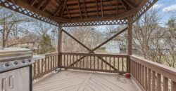 132 The Woodlands Drive, Gladstone, MO 64119