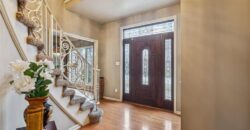 132 The Woodlands Drive, Gladstone, MO 64119
