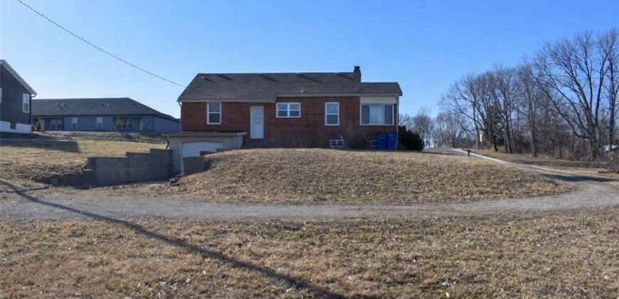 1114 W Liberty Drive, Liberty, MO 64068