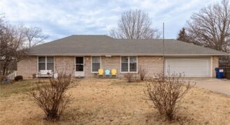 5408 N Wyandotte Street, Gladstone, MO 64118