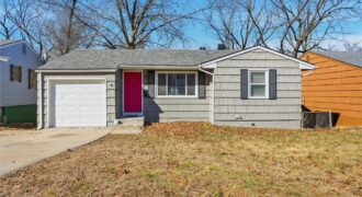 4828 N Tullis Drive, Kansas City, MO 64119