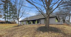 1038 N Woodland Court, Kansas City, MO 64118