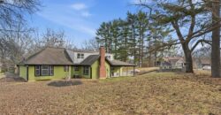 1038 N Woodland Court, Kansas City, MO 64118